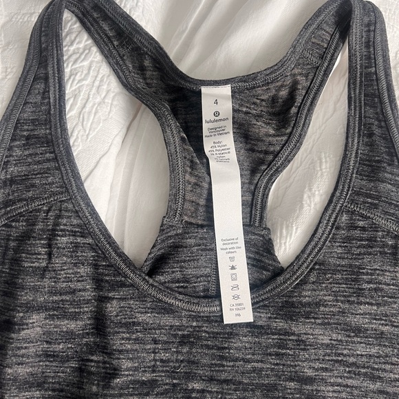 Lululemon Essential Tank - Picture 3 of 3